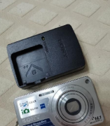 索尼W350 原机膜还在
